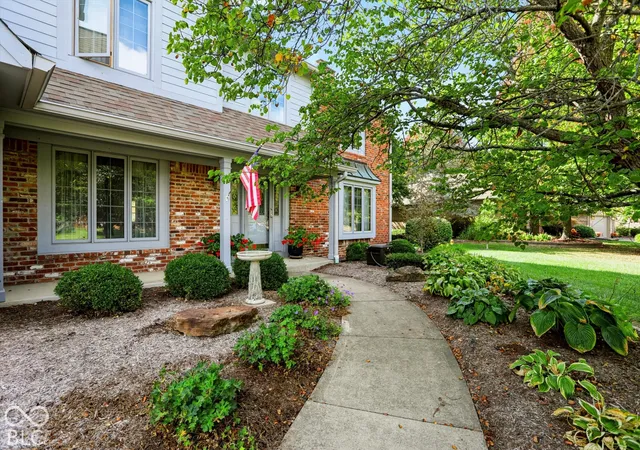 Photo 3 of Sale Pending at 1059 Morningside Dr, Greenfield, IN 46140 | MLS# 22131329 | Listing updated on 2026-10-14