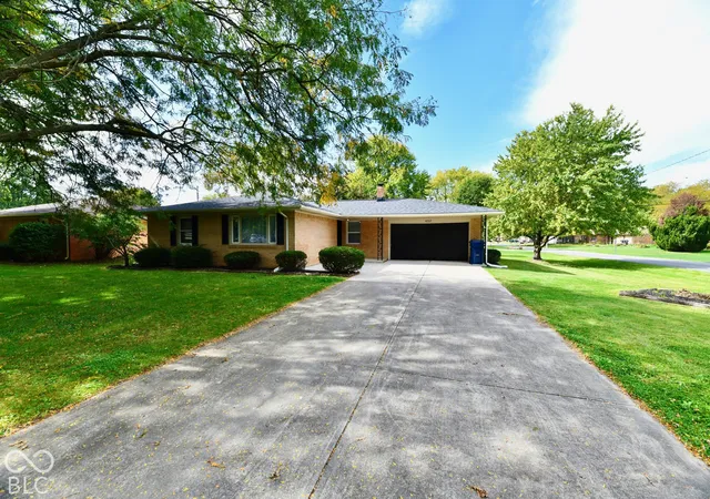Photo 2 of Single family home for sale at 4707 Mac Dr, Anderson, IN 46013 | MLS# 22131333 | Listing updated on 2026-10-13