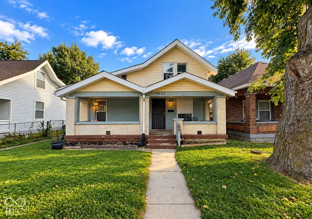 Photo 1 of Single family home for sale at 1011 S Tremont St, Indianapolis, IN 46221 | MLS# 22131334 | Listing updated on 2026-10-16