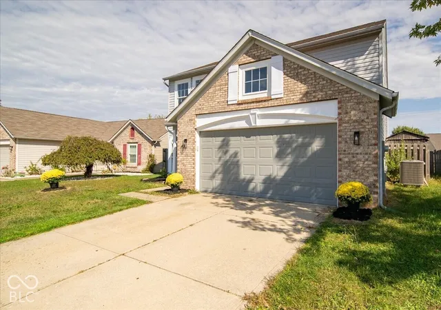 Photo 1 of Single family home for sale at 4321 Strawflower Dr, Indianapolis, IN 46203 | MLS# 22131338 | Listing updated on 2026-10-13
