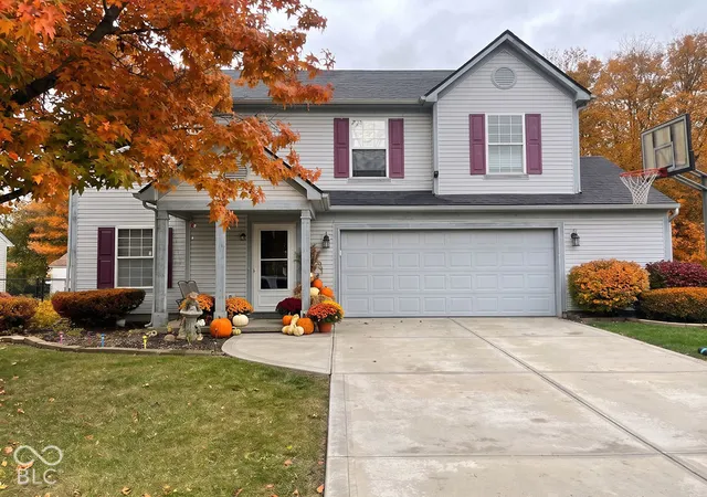 Single family home for sale at 6 Daniel Cir, Brownsburg, IN 46112 | MLS# 22131353