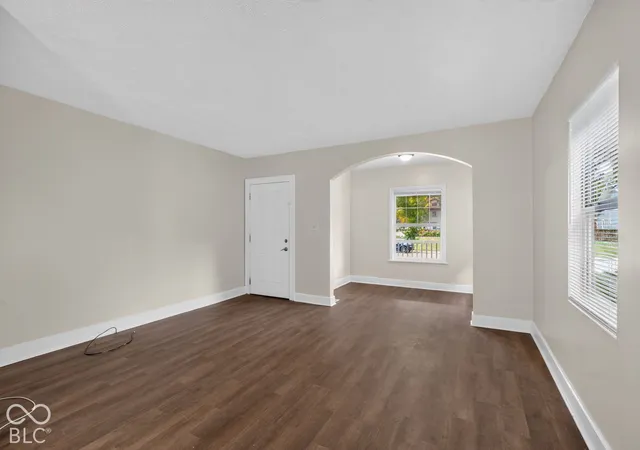 Photo 4 of House for sale at 3126 N College Ave, Indianapolis, IN 46205 | MLS# 22131357 | Listing updated on 2026-10-15