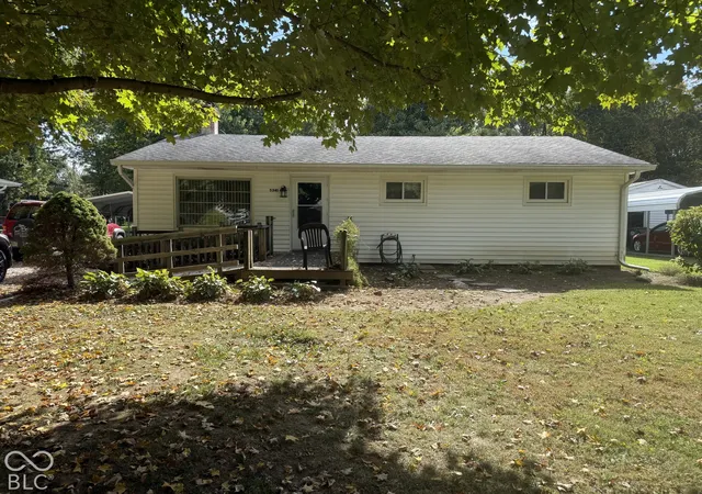 Photo 1 of Single family home for sale at 5341 White River St, Greenwood, IN 46143 | MLS# 22131366 | Listing updated on 2026-10-15
