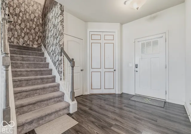 Photo 3 of Single family home for sale at 8672 Dutch Elm Way, Brownsburg, IN 46112 | MLS# 22131368 | Listing updated on 2026-10-28