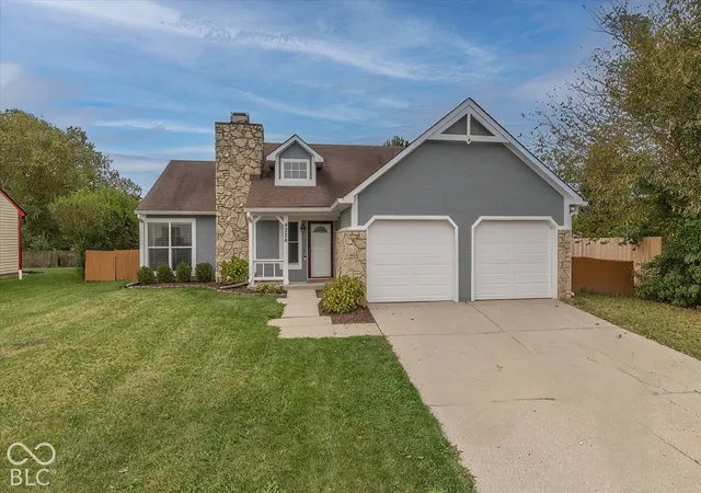 Photo 1 of Sale Pending at 9226 Homeside Dr, Indianapolis, IN 46250 | MLS# 22131369 | Listing updated on 2026-10-23