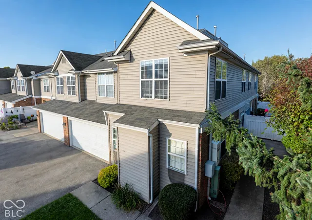 Photo 3 of Condo for sale at 2260 Brightwell Pl, Indianapolis, IN 46260 | MLS# 22131377 | Listing updated on 2026-10-21