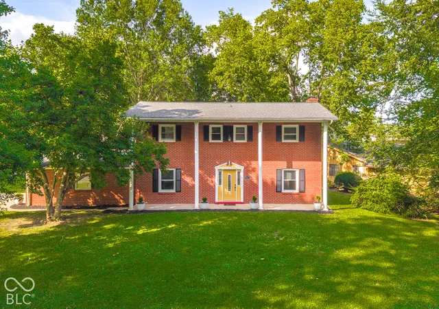 Photo 1 of Single family home for sale at 9231 N Cherry Hills Dr, Columbus, IN 47201 | MLS# 22131385 | Listing updated on 2026-10-24