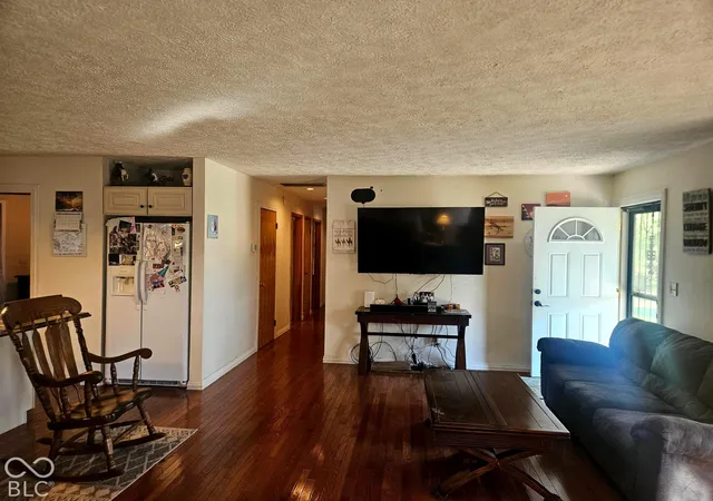 Photo 4 of Single family home for sale at 1710 Lincoln Hl Rd, Martinsville, IN 46151 | MLS# 22131386 | Listing updated on 2026-10-19