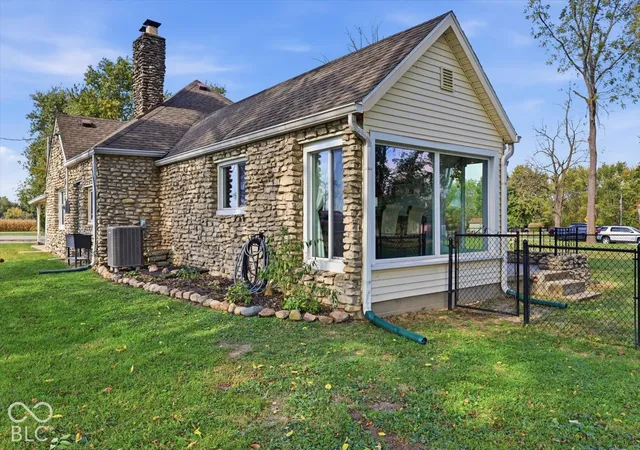 Photo 2 of Sale Pending at 4996 N 50 East, Shelbyville, IN 46176 | MLS# 22131392 | Listing updated on 2026-10-19