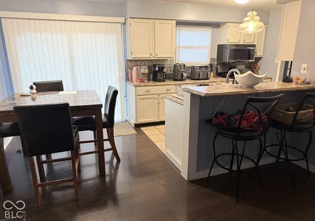 Photo 3 of Single family home for sale at 928 W 79th Street, Indianapolis, IN 46260 | MLS# 22131393 | Listing updated on 2026-10-21