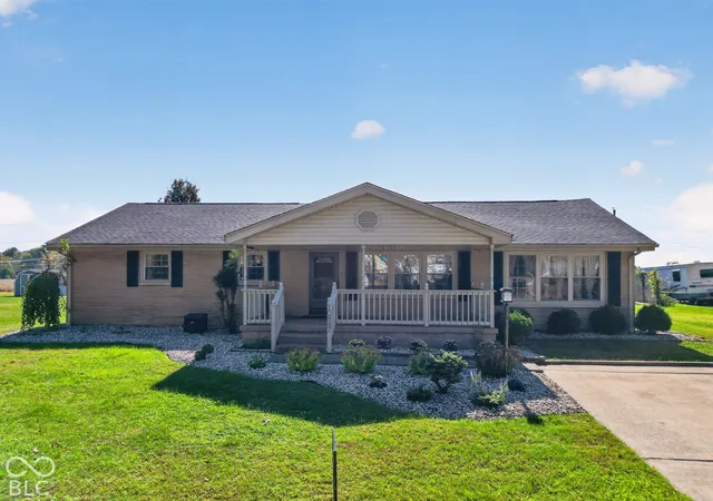 Photo 1 of Single family home for sale at 10847 E Greendale Dr, Seymour, IN 47274 | MLS# 22131402 | Listing updated on 2026-10-28