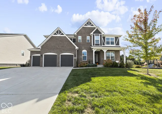 Photo 1 of Single family home for sale at 6019 Phillips Dr, Brownsburg, IN 46112 | MLS# 22131424 | Listing updated on 2026-10-20
