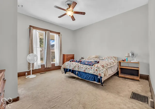 Photo 4 of Single family home for sale at 634 Hutchins Ave, Columbus, IN 47201 | MLS# 22131433 | Listing updated on 2026-10-28