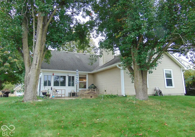 Photo 2 of Single family home for sale at 6796 Wild Cherry Dr, Fishers, IN 46038 | MLS# 22131448 | Listing updated on 2026-10-20