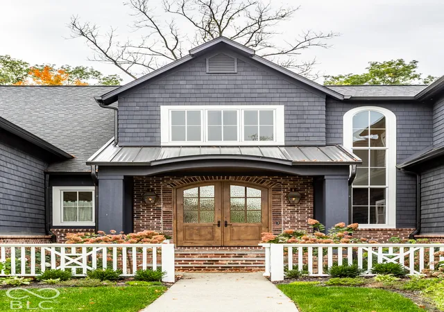 Photo 3 of Single family home for sale at 10465 Holliday Farms Blvd, Zionsville, IN 46077 | MLS# 22131450 | Listing updated on 2026-10-23