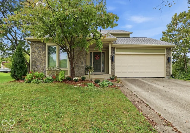 Photo 1 of Sale Pending at 7275 Monon Ct, Indianapolis, IN 46256 | MLS# 22131455 | Listing updated on 2026-10-28