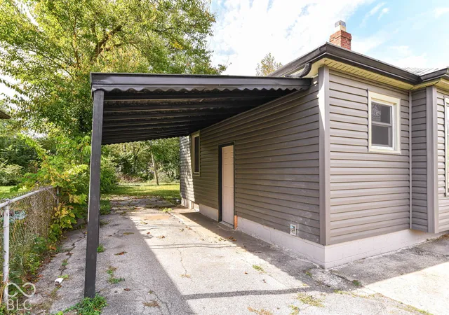 Photo 2 of Single family home for sale at 3062 N Temple Ave, Indianapolis, IN 46218 | MLS# 22131456 | Listing updated on 2026-10-21