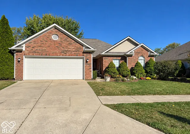 Photo 1 of Single family home for sale at 4352 W Summerhaven Dr, New Palestine, IN 46163 | MLS# 22131459 | Listing updated on 2026-10-20