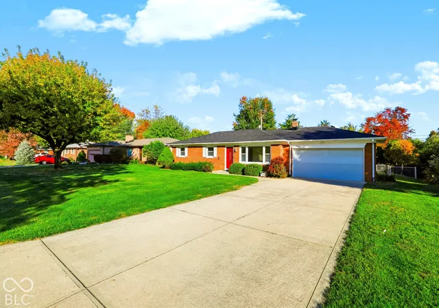 Photo 2 of Single family home for sale at 1030 Maple St, Greenwood, IN 46142 | MLS# 22131466 | Listing updated on 2026-10-29