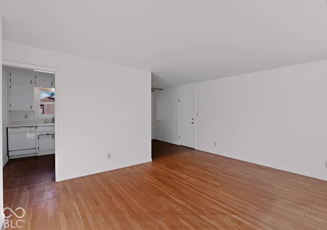 Photo 4 of Single family home for sale at 1030 Maple St, Greenwood, IN 46142 | MLS# 22131466 | Listing updated on 2026-10-29
