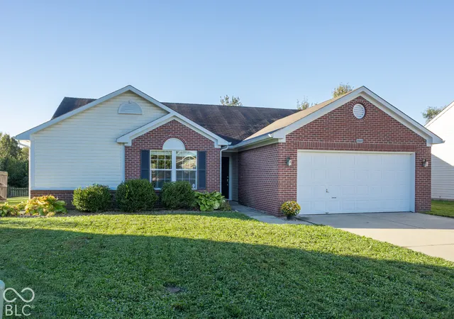 Photo 1 of Sale Pending at 6209 Glebe Cir, Indianapolis, IN 46237 | MLS# 22131479 | Listing updated on 2026-10-24