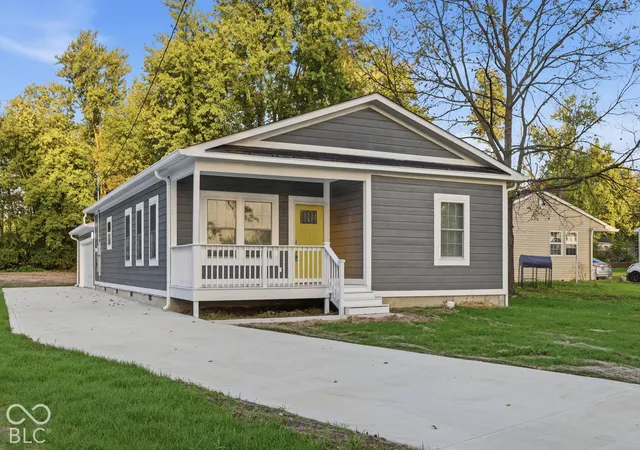 Photo 1 of Single family home for sale at 1624 Beulah Ave, Indianapolis, IN 46241 | MLS# 22131499 | Listing updated on 2026-10-21