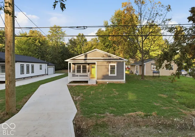 Photo 4 of Single family home for sale at 1624 Beulah Ave, Indianapolis, IN 46241 | MLS# 22131499 | Listing updated on 2026-10-21
