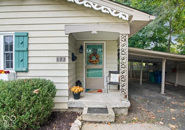 Photo 4 of Sale Pending at 175 N 8th Street, Zionsville, IN 46077 | MLS# 22131503 | Listing updated on 2026-10-29