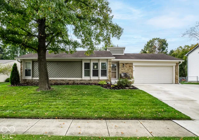 Photo 1 of Single family home for sale at 7901 Hampton Pl, Fishers, IN 46038 | MLS# 22131504 | Listing updated on 2026-10-27
