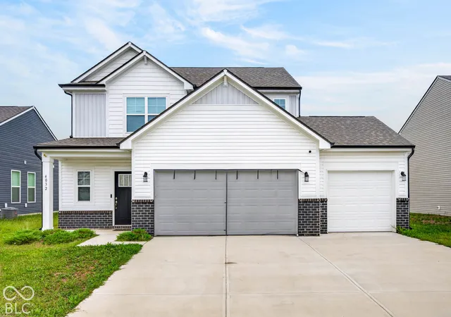 Photo 1 of Single family home for sale at 4032 Sedgewick Ln, Columbus, IN 47201 | MLS# 22131509 | Listing updated on 2026-10-14