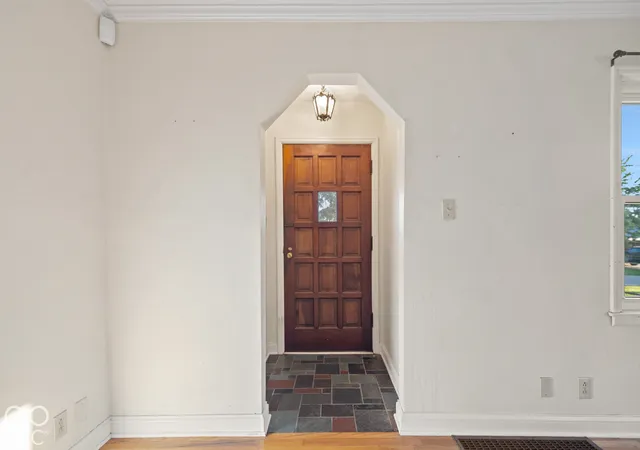 Photo 3 of Single family home for sale at 9017 Hibben Ave, Indianapolis, IN 46229 | MLS# 22131520 | Listing updated on 2026-10-28
