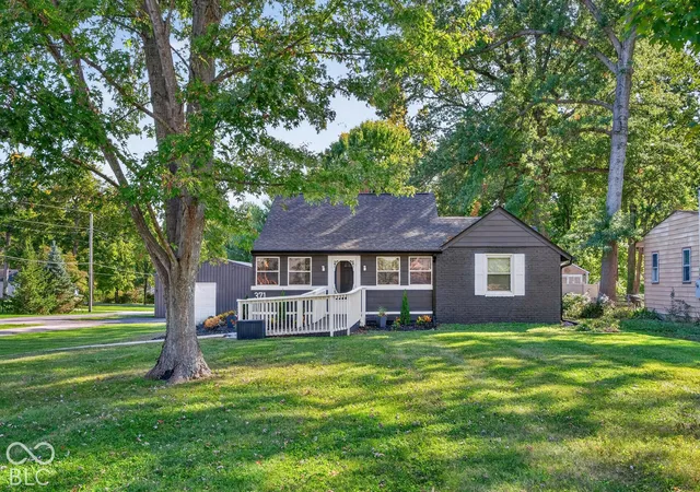 Photo 2 of Single family home for sale at 371 E 300 North, Anderson, IN 46012 | MLS# 22131528 | Listing updated on 2026-10-26