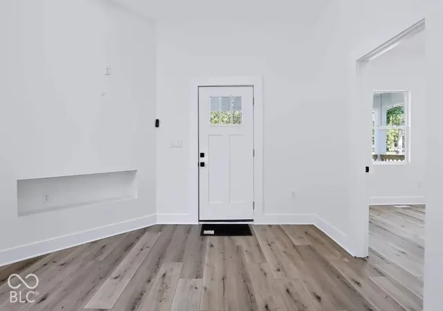 Photo 4 of Single family home for sale at 652 Marion, Indianapolis, IN 46221 | MLS# 22131540 | Listing updated on 2026-10-23