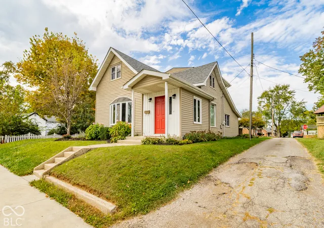 Photo 2 of Single family home for sale at 230 Franklin St, Pendleton, IN 46064 | MLS# 22131542 | Listing updated on 2026-10-27