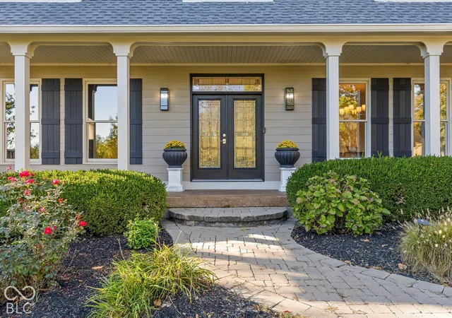 Photo 2 of Mansion for sale at 10707 Clb Chase, Fishers, IN 46037 | MLS# 22131546 | Listing updated on 2026-10-28