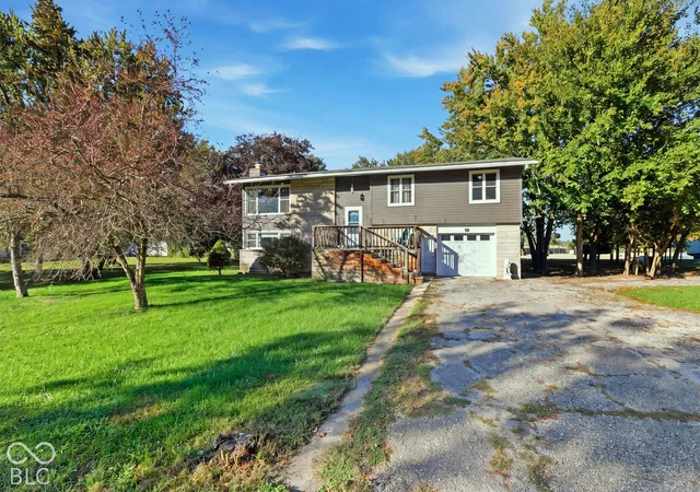Photo 2 of Single family home for sale at 203 N Poplar St, Amboy, IN 46911 | MLS# 22131562 | Listing updated on 2026-10-24