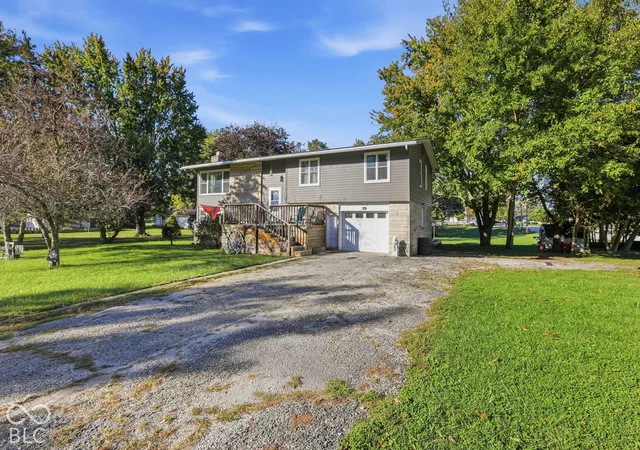 Photo 3 of Single family home for sale at 203 N Poplar St, Amboy, IN 46911 | MLS# 22131562 | Listing updated on 2026-10-24
