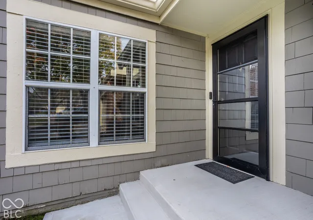 Photo 3 of Condo for sale at 6477 Miramar Ct, Indianapolis, IN 46250 | MLS# 22131577 | Listing updated on 2026-10-29