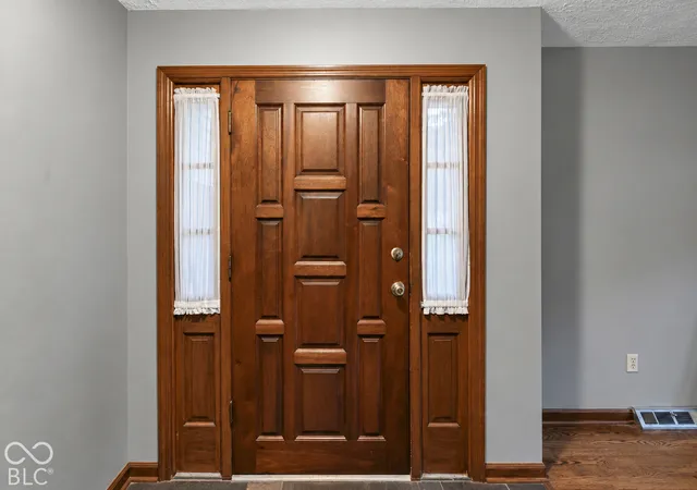 Photo 1 of Single family home for sale at 7652 Lindsay Dr, Indianapolis, IN 46214 | MLS# 22131583 | Listing updated on 2026-10-26