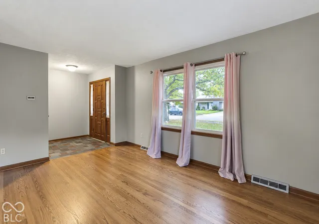 Photo 2 of Single family home for sale at 7652 Lindsay Dr, Indianapolis, IN 46214 | MLS# 22131583 | Listing updated on 2026-10-26