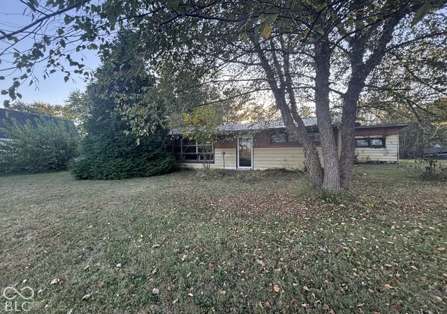 Photo 1 of Single family home for sale at 8370 S State Rd 39, Clayton, IN 46118 | MLS# 22131594 | Listing updated on 2026-10-17