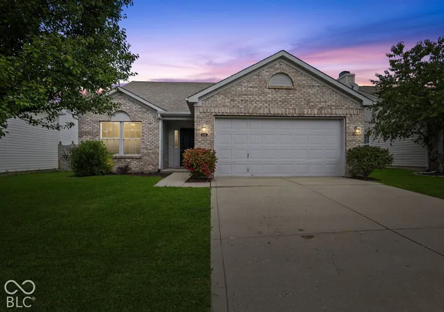 Photo 1 of Single family home for sale at 1088 Central Park Blvd S, Greenwood, IN 46143 | MLS# 22131598 | Listing updated on 2026-10-22