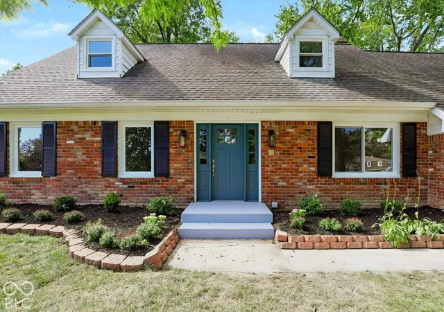 Photo 3 of Single family home for sale at 11432 Rolling Ct, Carmel, IN 46033 | MLS# 22131615 | Listing updated on 2026-10-23