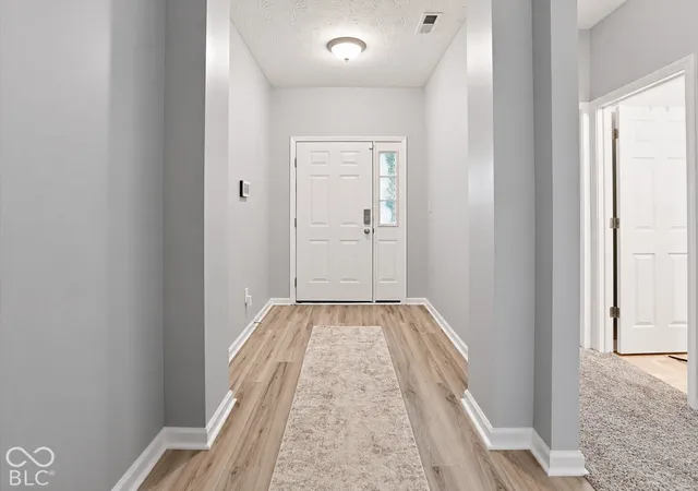 Photo 3 of Single family home for sale at 11830 Bellridge Dr, Indianapolis, IN 46235 | MLS# 22131621 | Listing updated on 2026-10-17