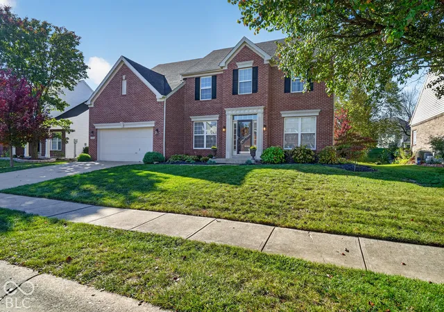 Photo 1 of Sale Pending at 10320 Parkshore Dr, Fishers, IN 46038 | MLS# 22131627 | Listing updated on 2026-10-26
