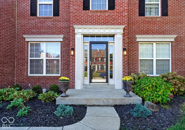 Photo 3 of Sale Pending at 10320 Parkshore Dr, Fishers, IN 46038 | MLS# 22131627 | Listing updated on 2026-10-26