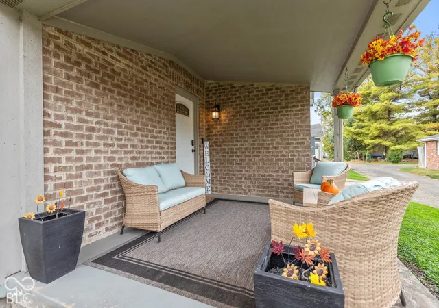 Photo 1 of Sale Pending at 418 S Pennsylvania St, Greenfield, IN 46140 | MLS# 22131628 | Listing updated on 2026-10-19
