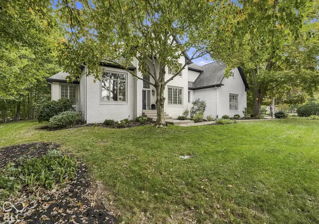 Photo 2 of Single family home for sale at 12221 Woods Bay Pl, Carmel, IN 46033 | MLS# 22131629 | Listing updated on 2026-10-29