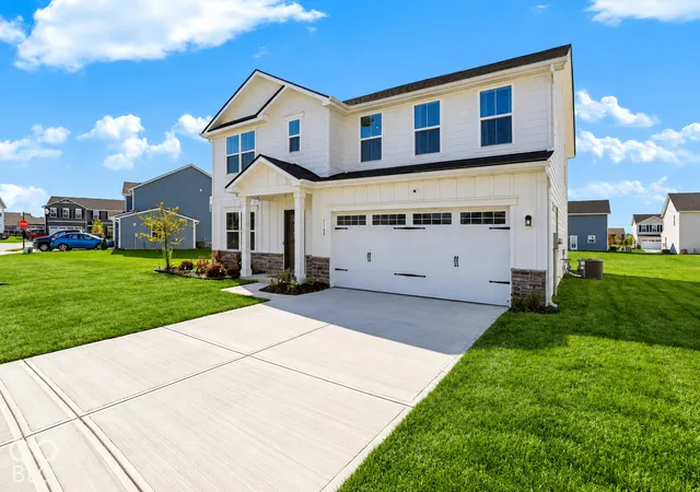 Photo 3 of Single family home for sale at 7140 Finley Crk Dr, Whitestown, IN 46075 | MLS# 22131630 | Listing updated on 2026-10-17