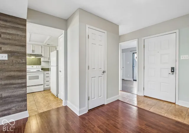 Photo 3 of Condo for sale at 96 Lookout Ridge, Columbus, IN 47201 | MLS# 22131649 | Listing updated on 2026-10-22